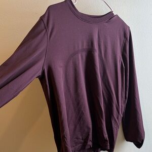 Lululemon black plum size 6 shirt